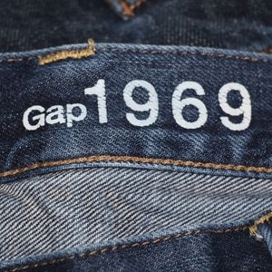 2 - Gap 1969 Jeans
